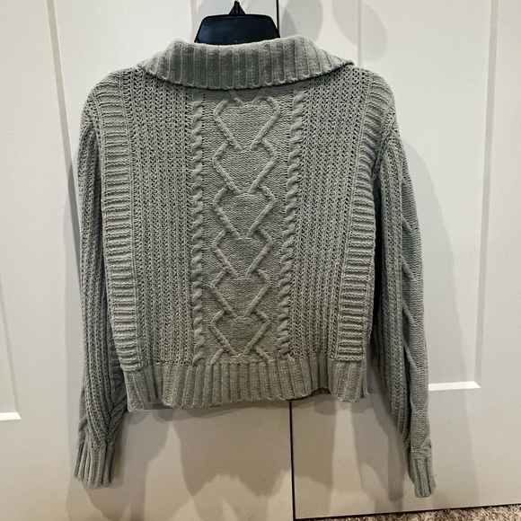 Women’s cropped sweater - Picture 4 of 4